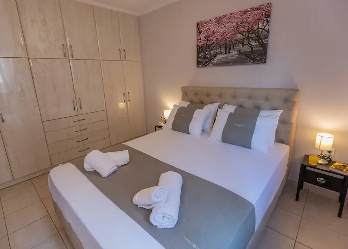 Апартаменты Elena's 4 *