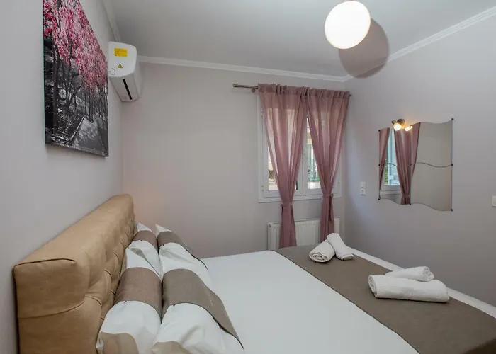 Апартаменты Elena's 4 *